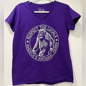 Love Our Parks Respect the Locals Bigfoot T-shirt Purple V-Neck Women Large EUC